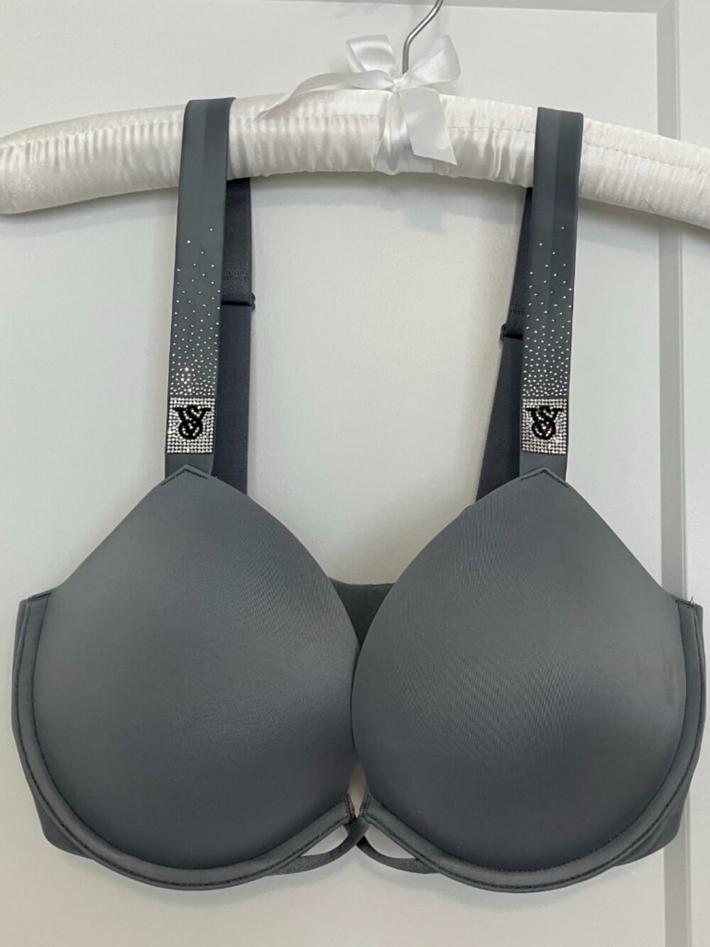Victoria's Secret Very Sexy Scattered Shine Strap Push-Up Bra 36C Asteroid Grey